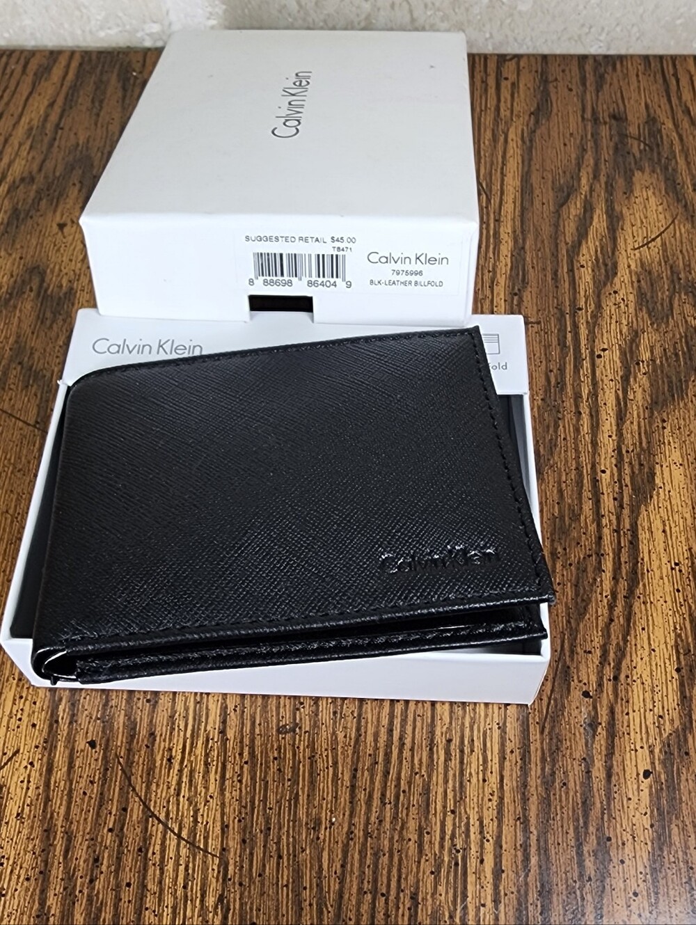 NIB Calvin Klein Black Textured Leather Bi-Fold Wallet